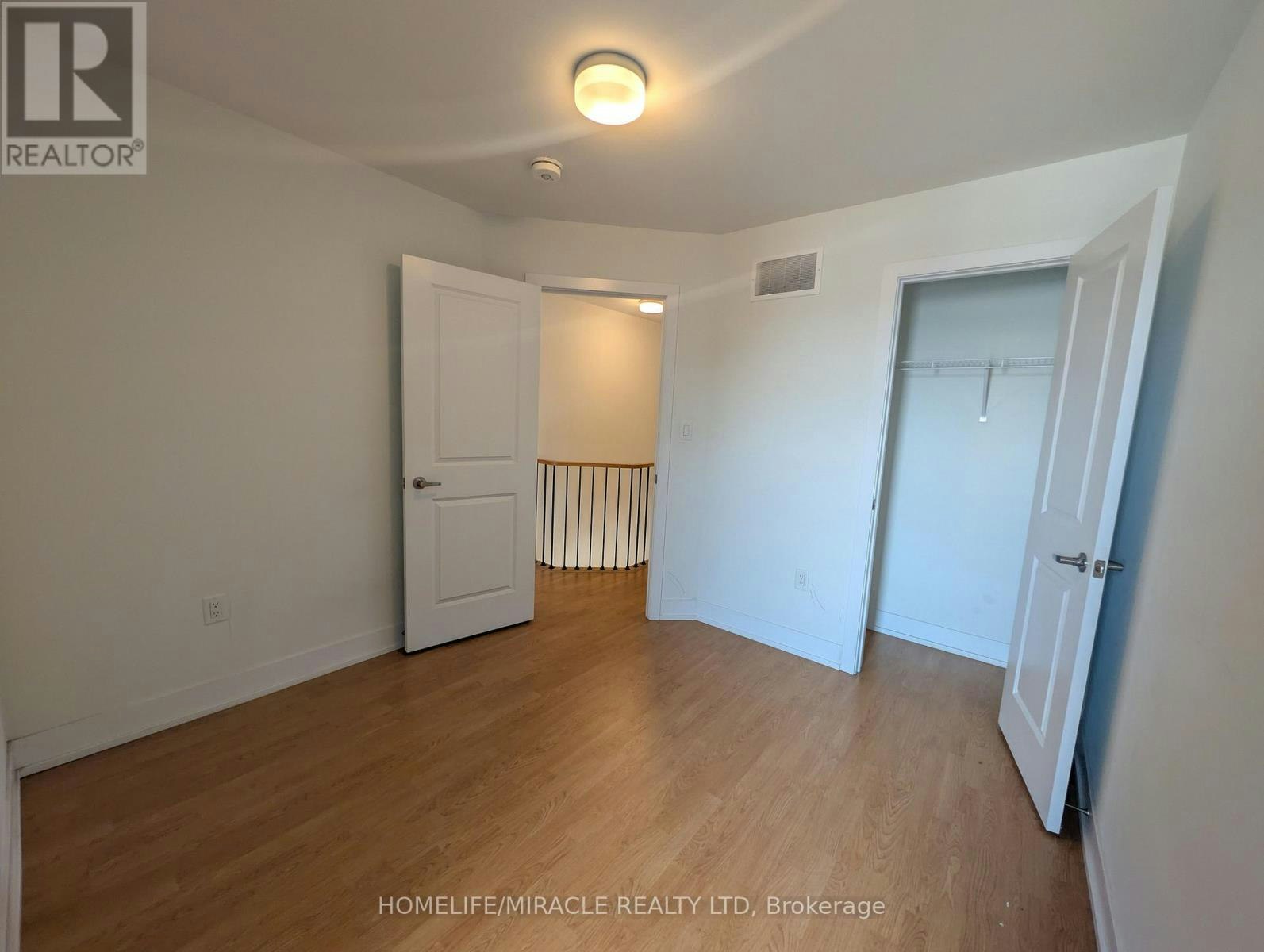 1553 Midland Avenue, Toronto, ON, M1P 0G3 - 19