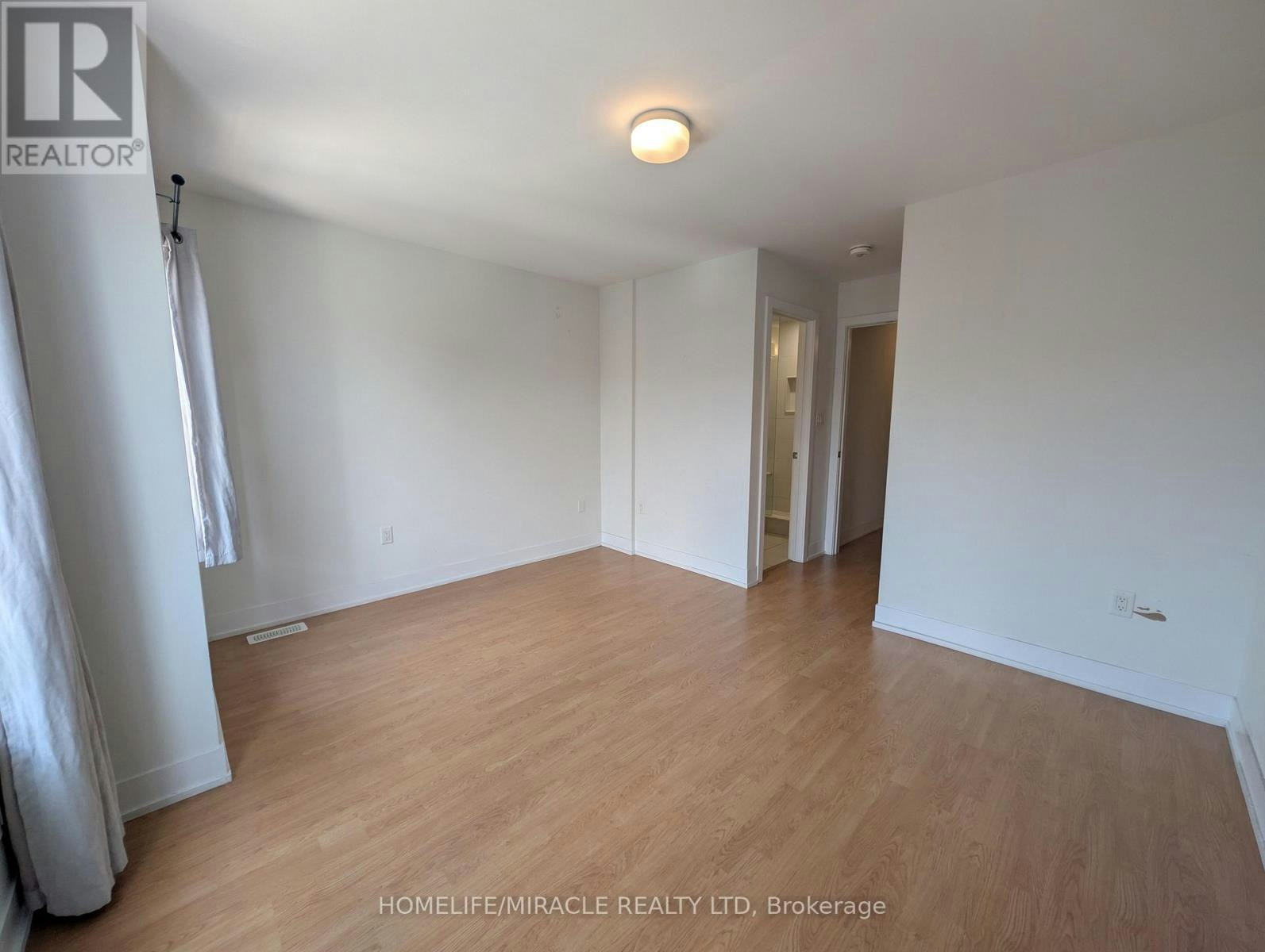 1553 Midland Avenue, Toronto, ON, M1P 0G3 - 23