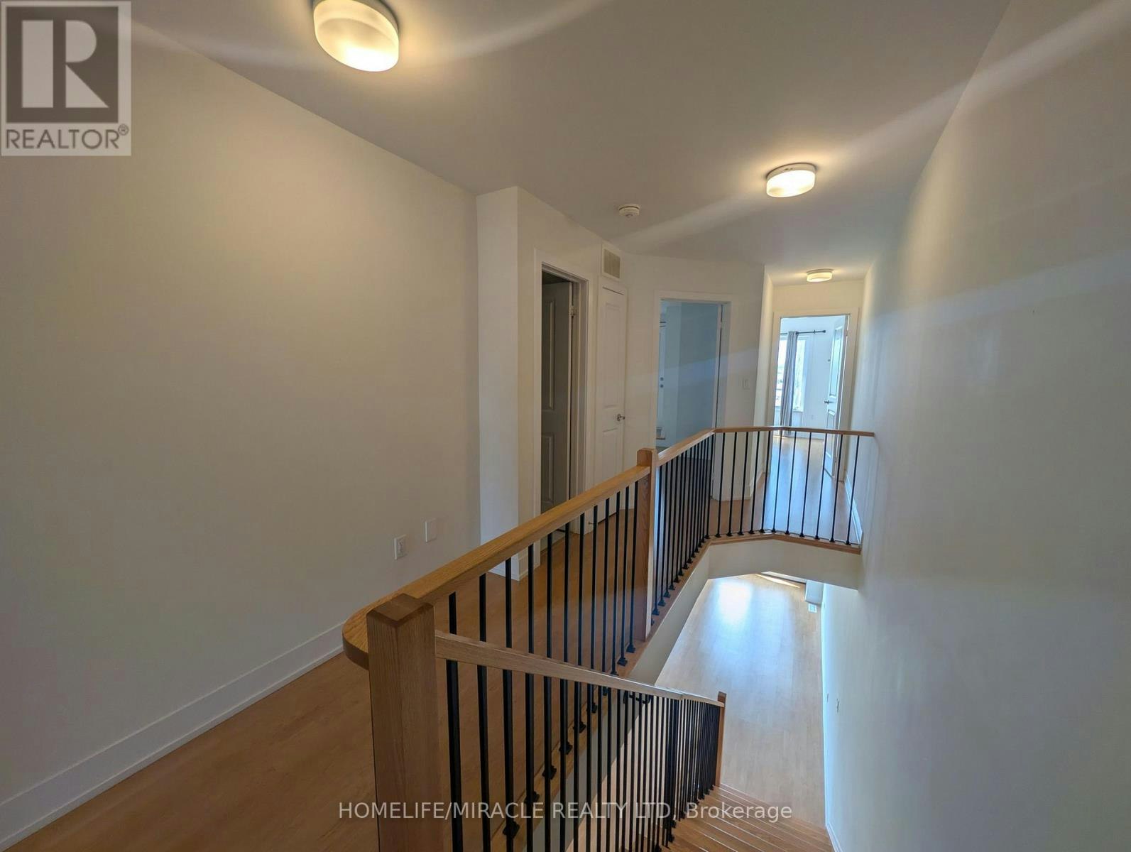 1553 Midland Avenue, Toronto, ON, M1P 0G3 - 14