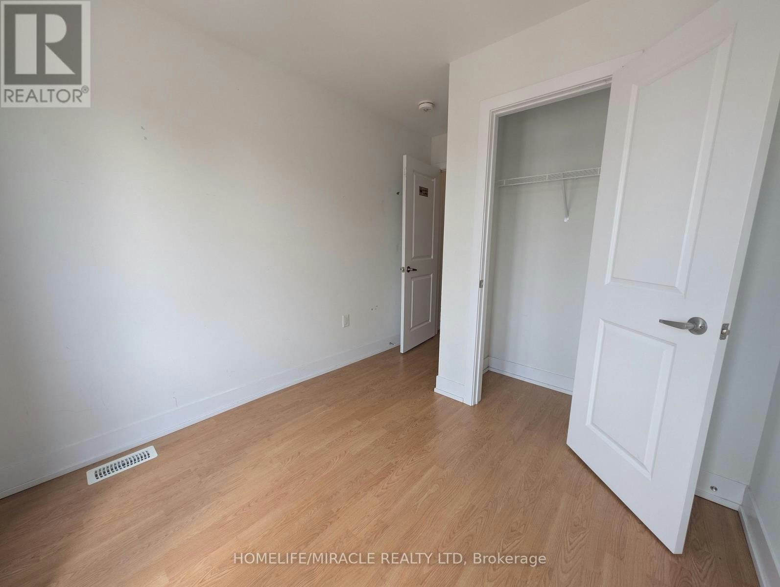 1553 Midland Avenue, Toronto, ON, M1P 0G3 - 16