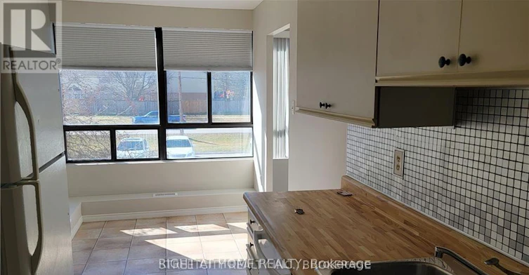 202-1600 Adelaide Street, London, ON, N5X 3H6