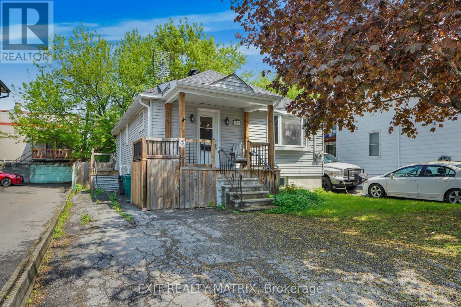 261 Montfort Street, Ottawa, ON, K1L 5P1