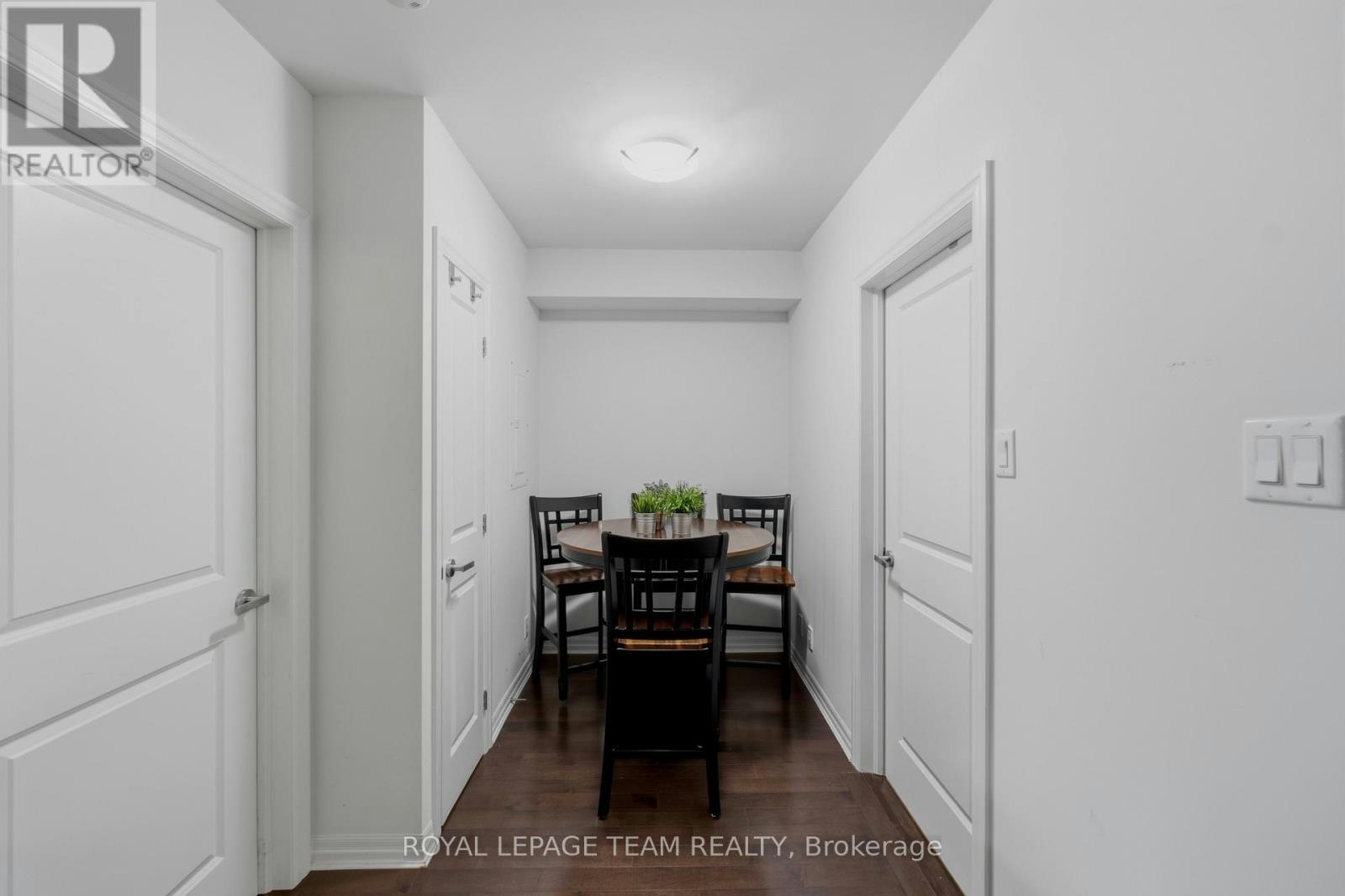 1002-242 Rideau Street, Ottawa, ON, K1N 0B7 - 11