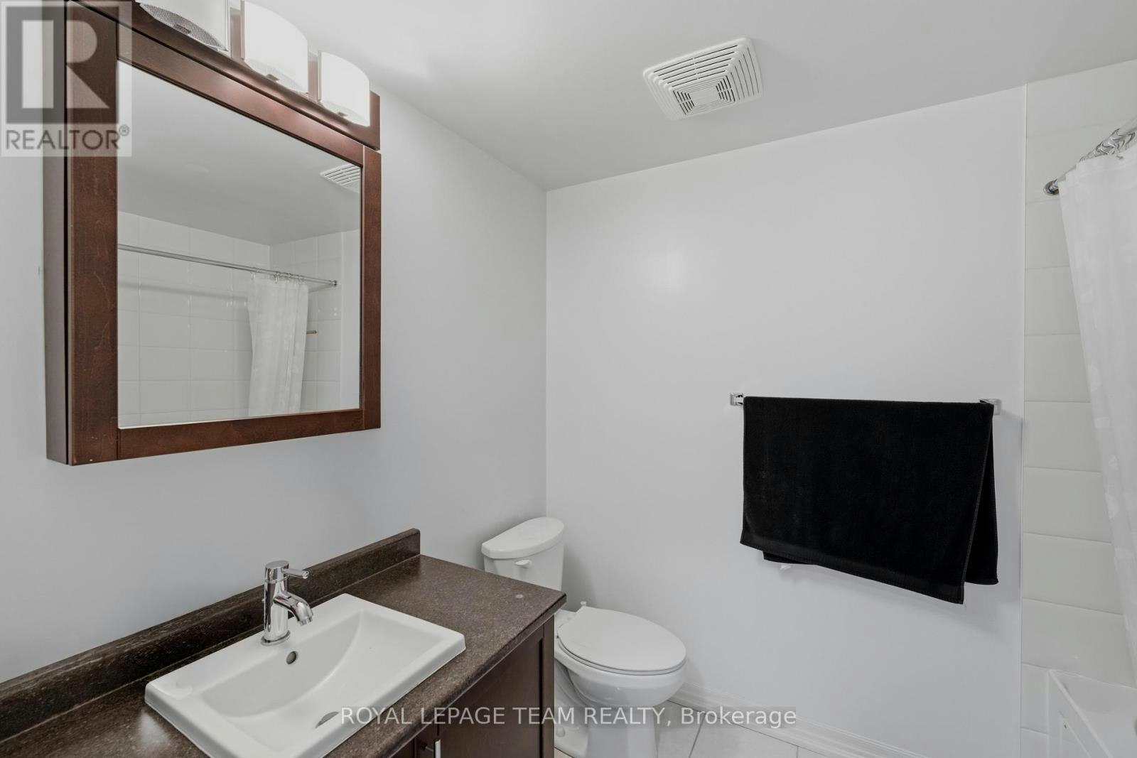 1002-242 Rideau Street, Ottawa, ON, K1N 0B7 - 25