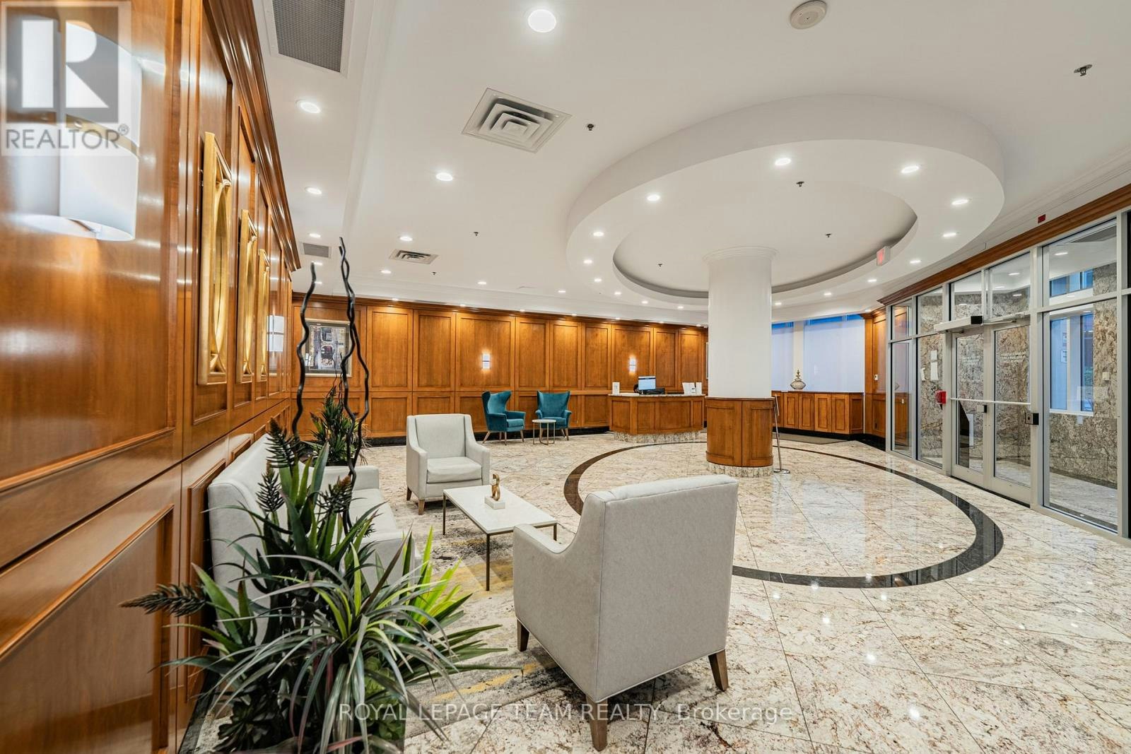 1002-242 Rideau Street, Ottawa, ON, K1N 0B7 - 30