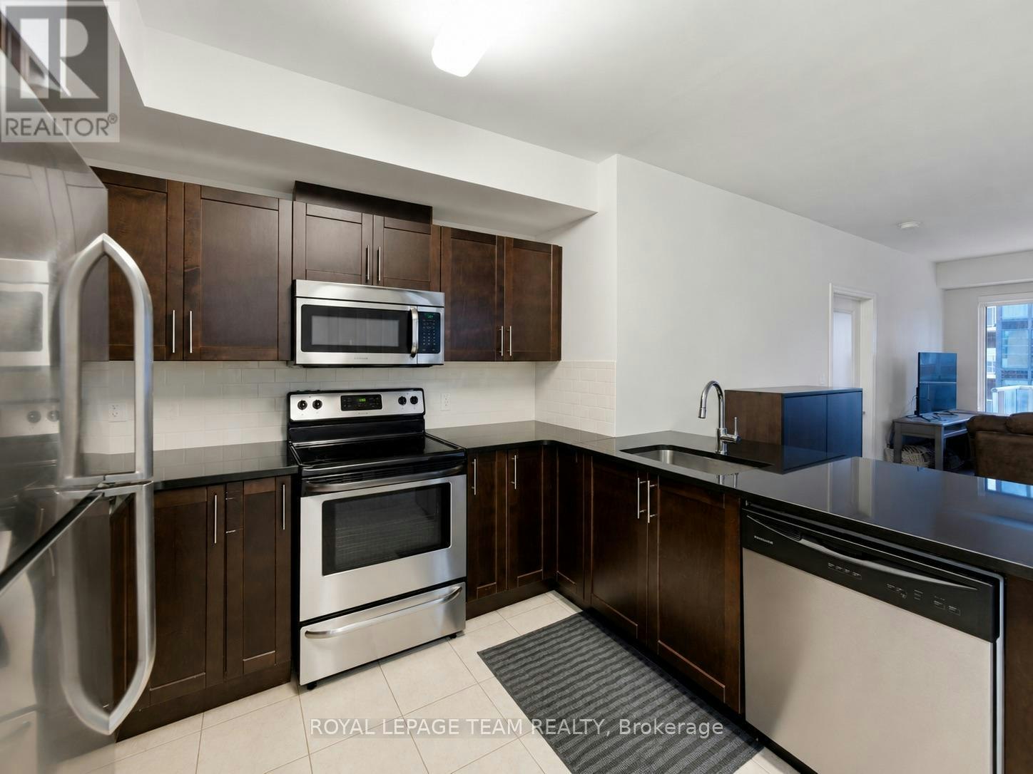 1002-242 Rideau Street, Ottawa, ON, K1N 0B7 - 7