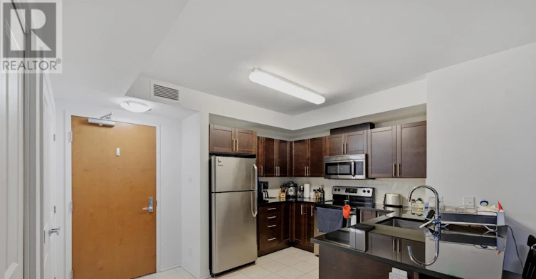 1002-242 Rideau Street, Ottawa, ON, K1N 0B7 - 3