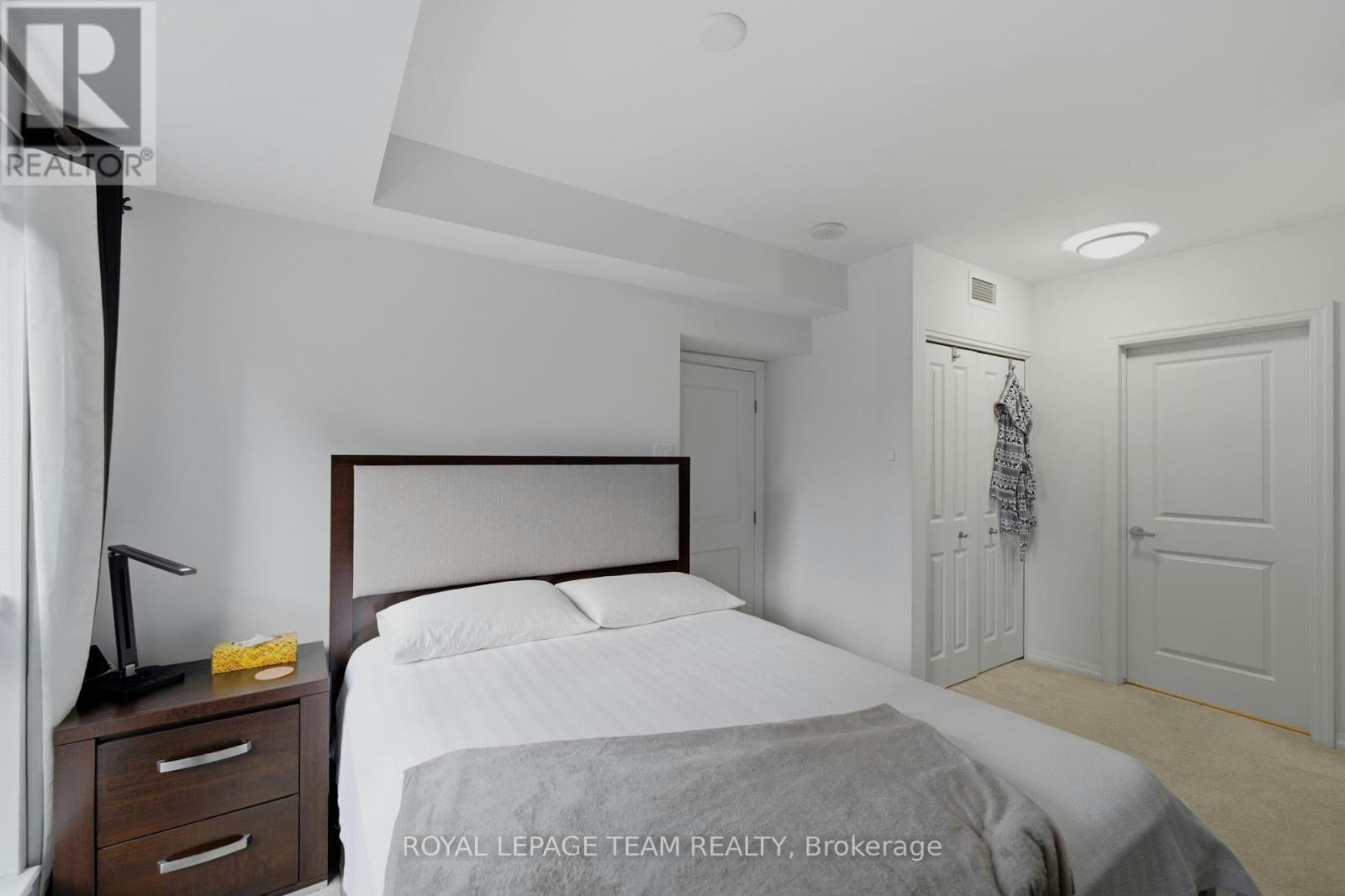 1002-242 Rideau Street, Ottawa, ON, K1N 0B7 - 23