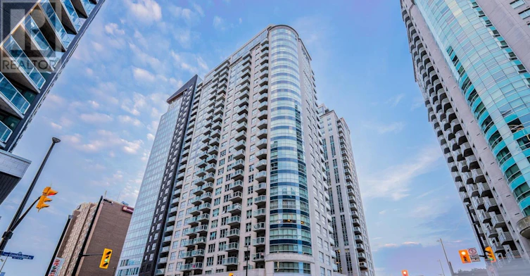 1002-242 Rideau Street, Ottawa, ON, K1N 0B7