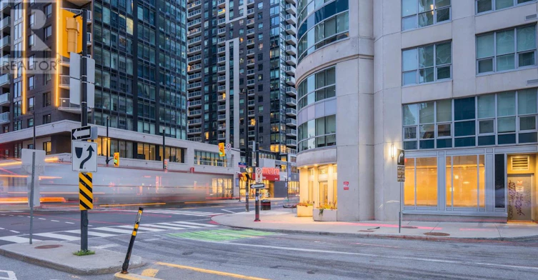 1002-242 Rideau Street, Ottawa, ON, K1N 0B7 - 27