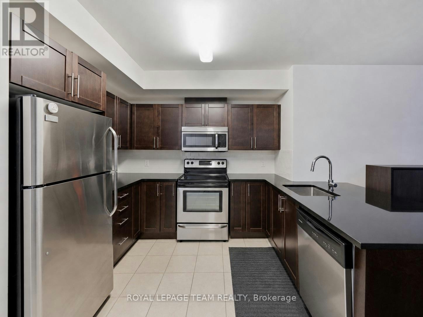 1002-242 Rideau Street, Ottawa, ON, K1N 0B7 - 9