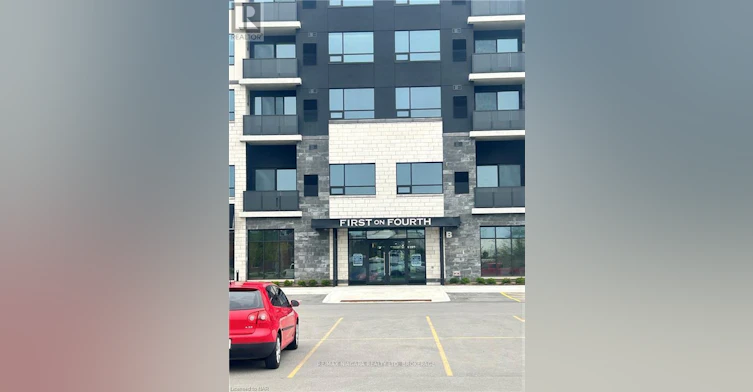 404-300 Fourth Avenue, St. Catharines, ON, L2R 6P9 - 2