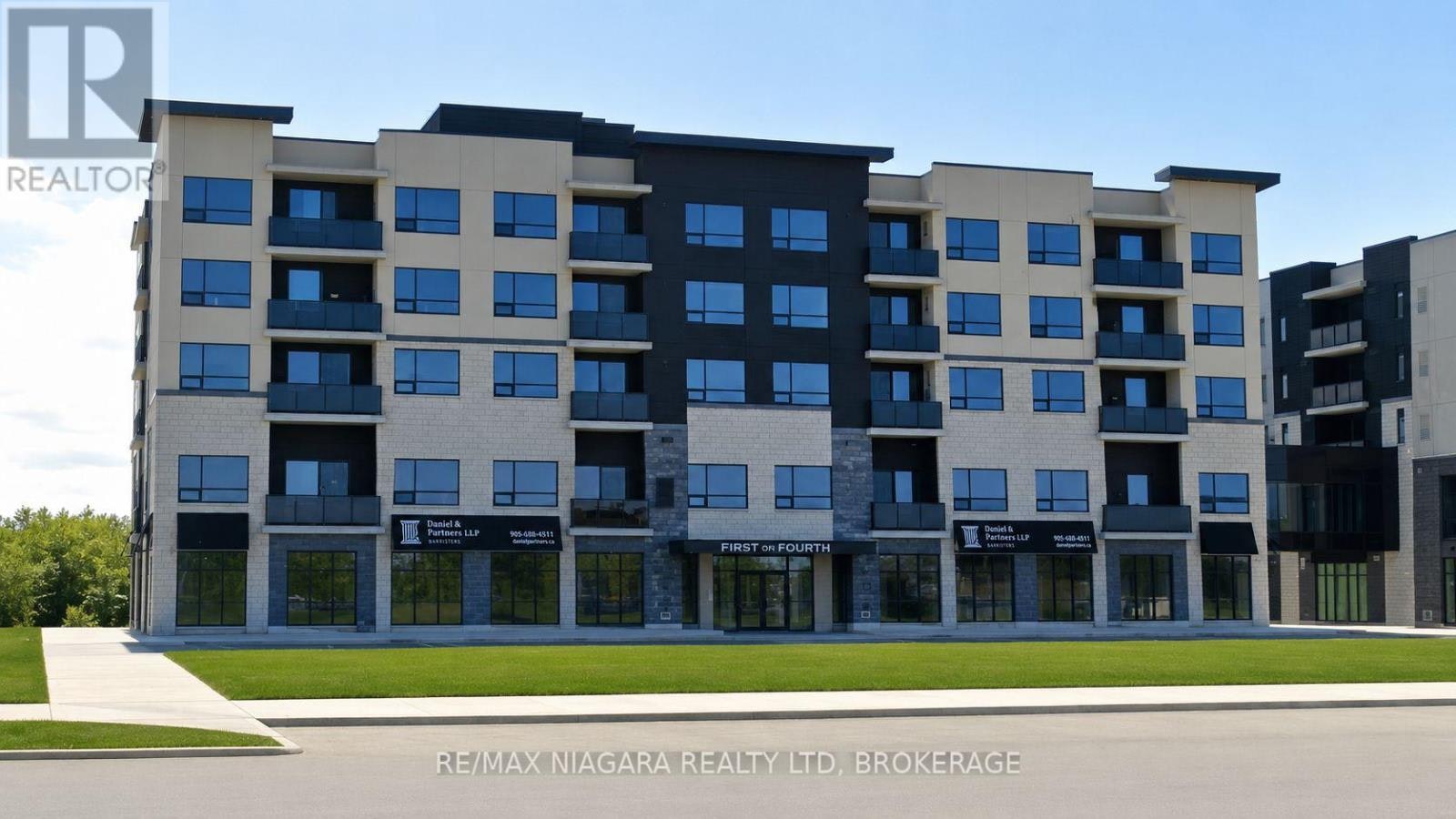 404-300 Fourth Avenue, St. Catharines, ON, L2R 6P9