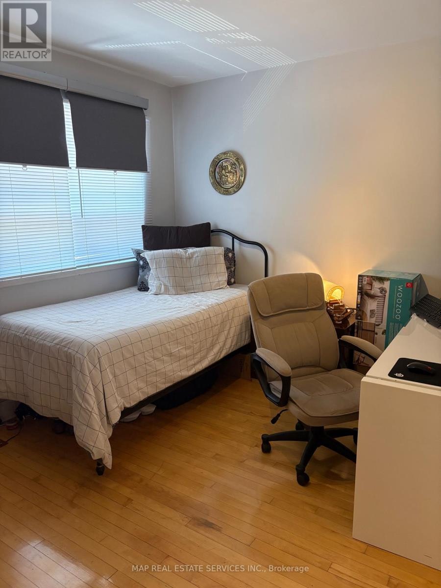 844 Browns Line, Toronto, ON, M8W 3W2 - 4