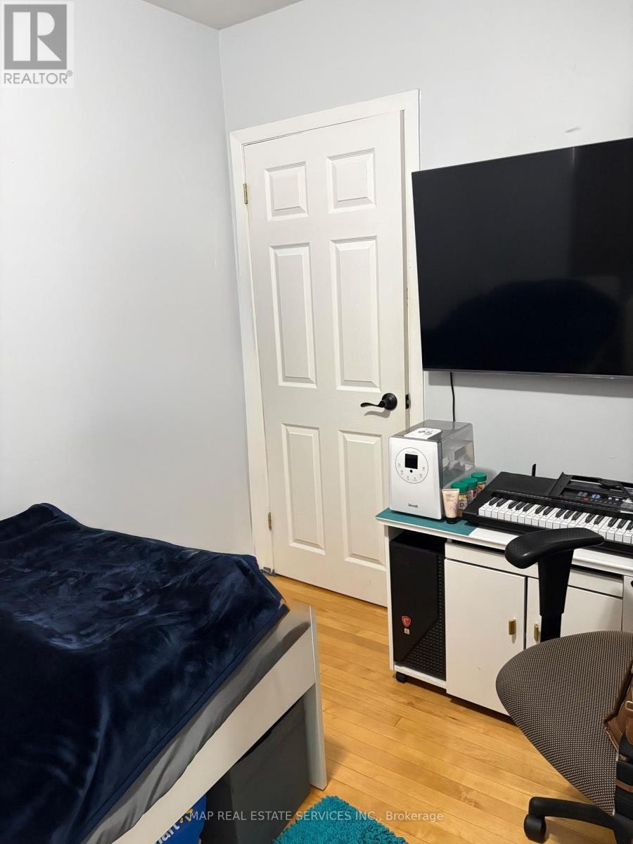 844 Browns Line, Toronto, ON, M8W 3W2 - 5