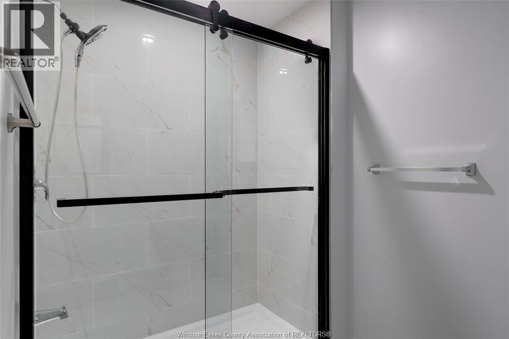 398 Brighton Road, Tecumseh, ON, N8N 2L4 - 29
