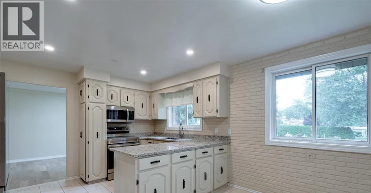 398 Brighton Road, Tecumseh, ON, N8N 2L4 - 16
