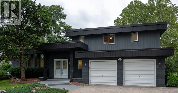 398 Brighton Road, Tecumseh, ON, N8N 2L4 - 2