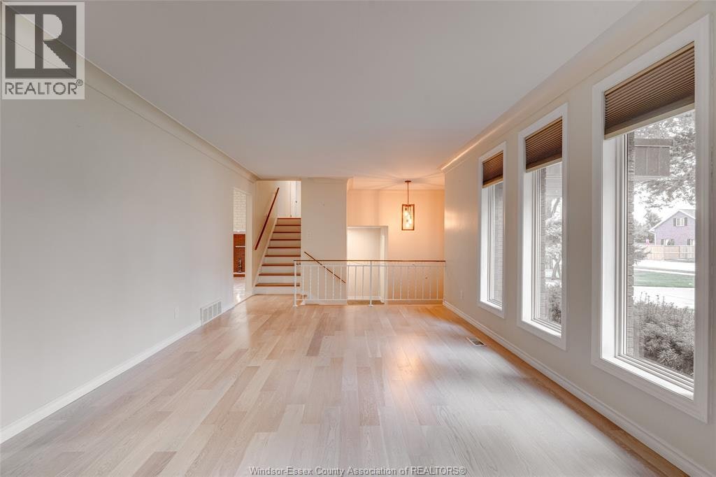 398 Brighton Road, Tecumseh, ON, N8N 2L4 - 11