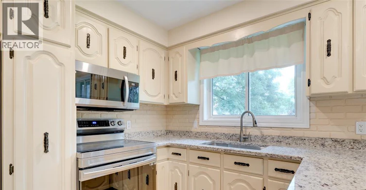 398 Brighton Road, Tecumseh, ON, N8N 2L4 - 20