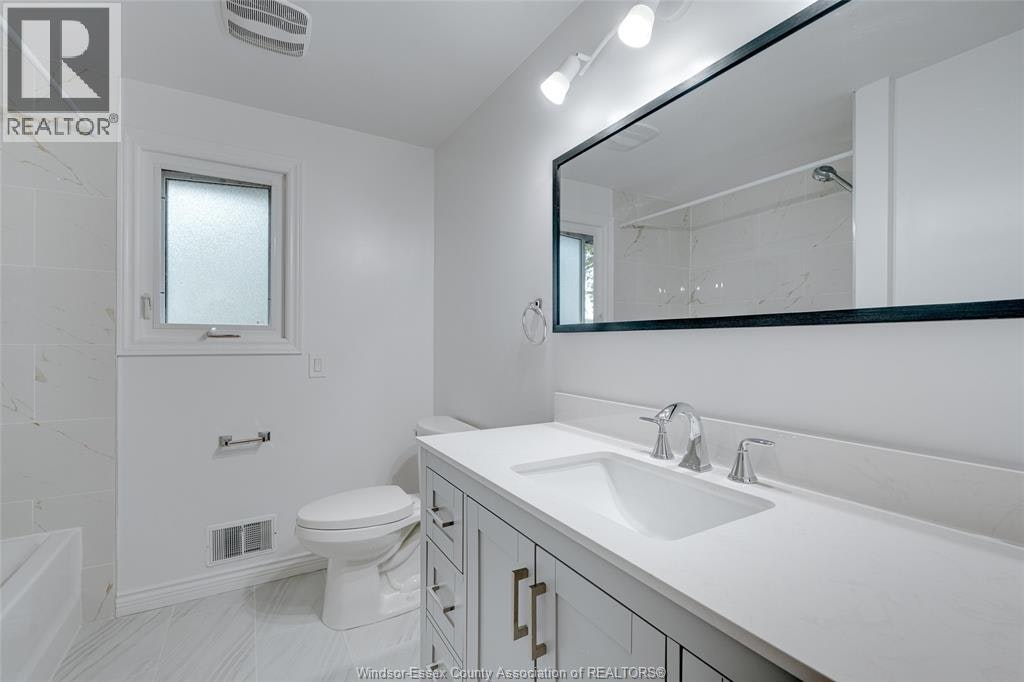 398 Brighton Road, Tecumseh, ON, N8N 2L4 - 34