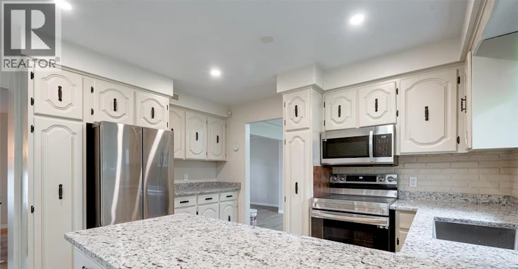 398 Brighton Road, Tecumseh, ON, N8N 2L4 - 18
