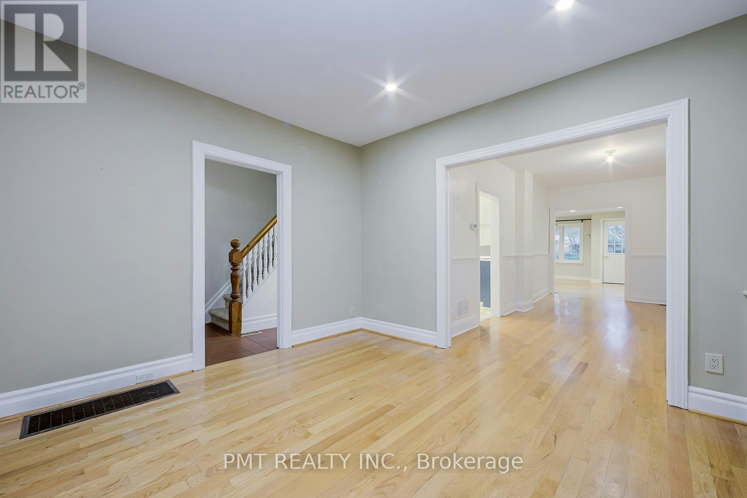 47 Herbert Avenue, Toronto, ON, M4L 3P8 - 8
