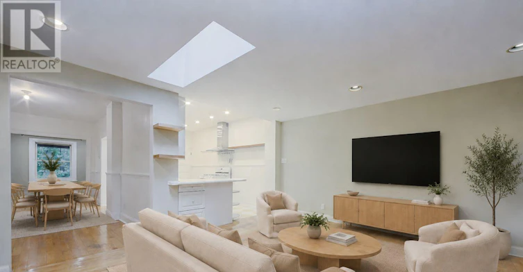 47 Herbert Avenue, Toronto, ON, M4L 3P8 - 9