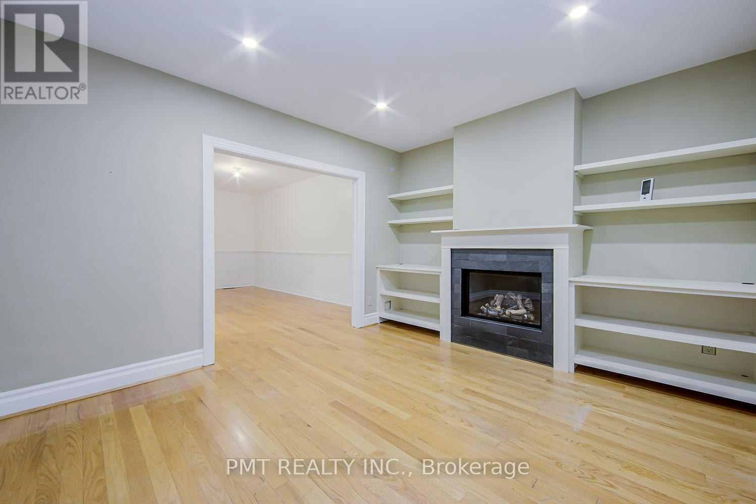 47 Herbert Avenue, Toronto, ON, M4L 3P8 - 6