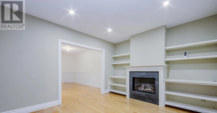 47 Herbert Avenue, Toronto, ON, M4L 3P8 - 6