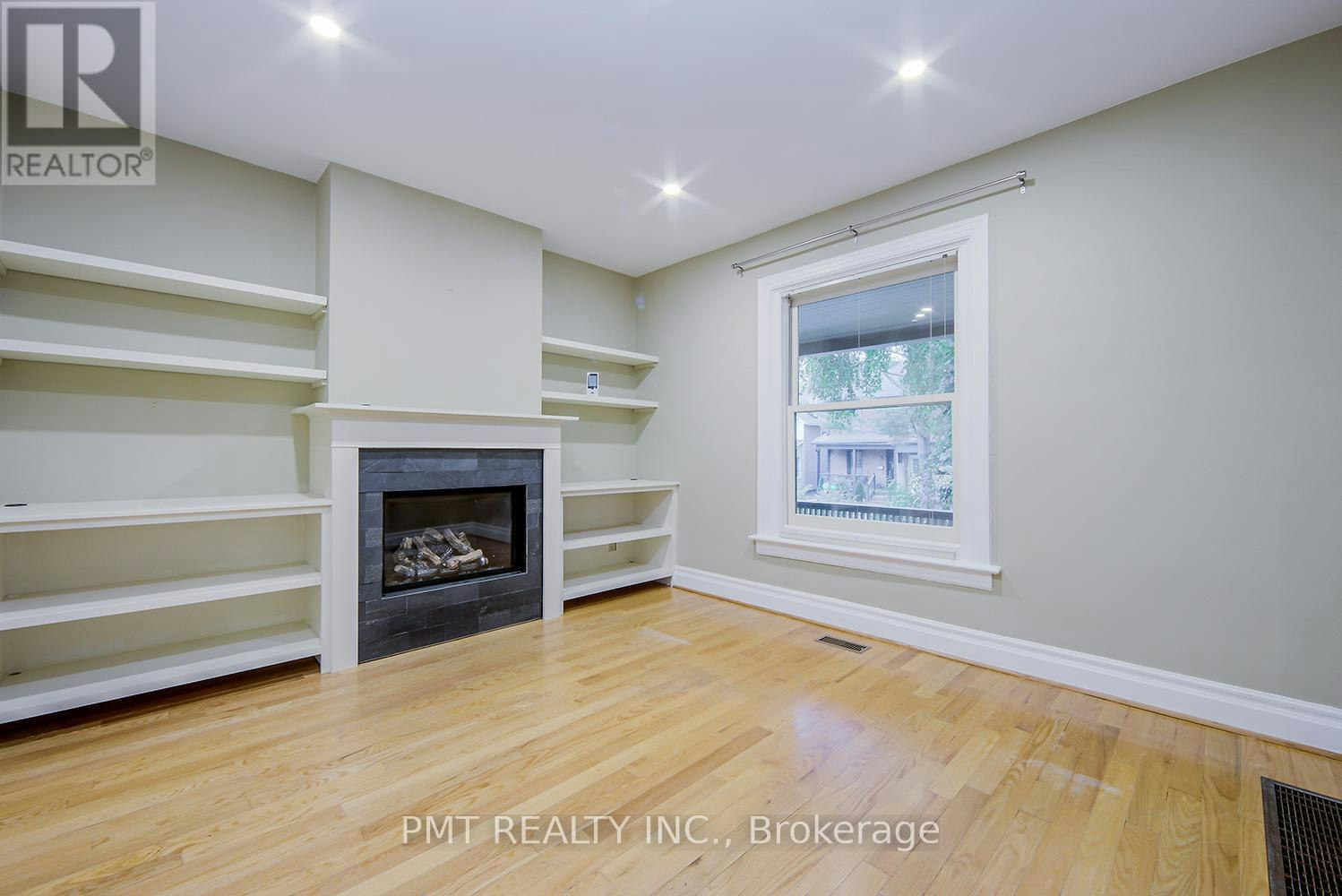 47 Herbert Avenue, Toronto, ON, M4L 3P8 - 4