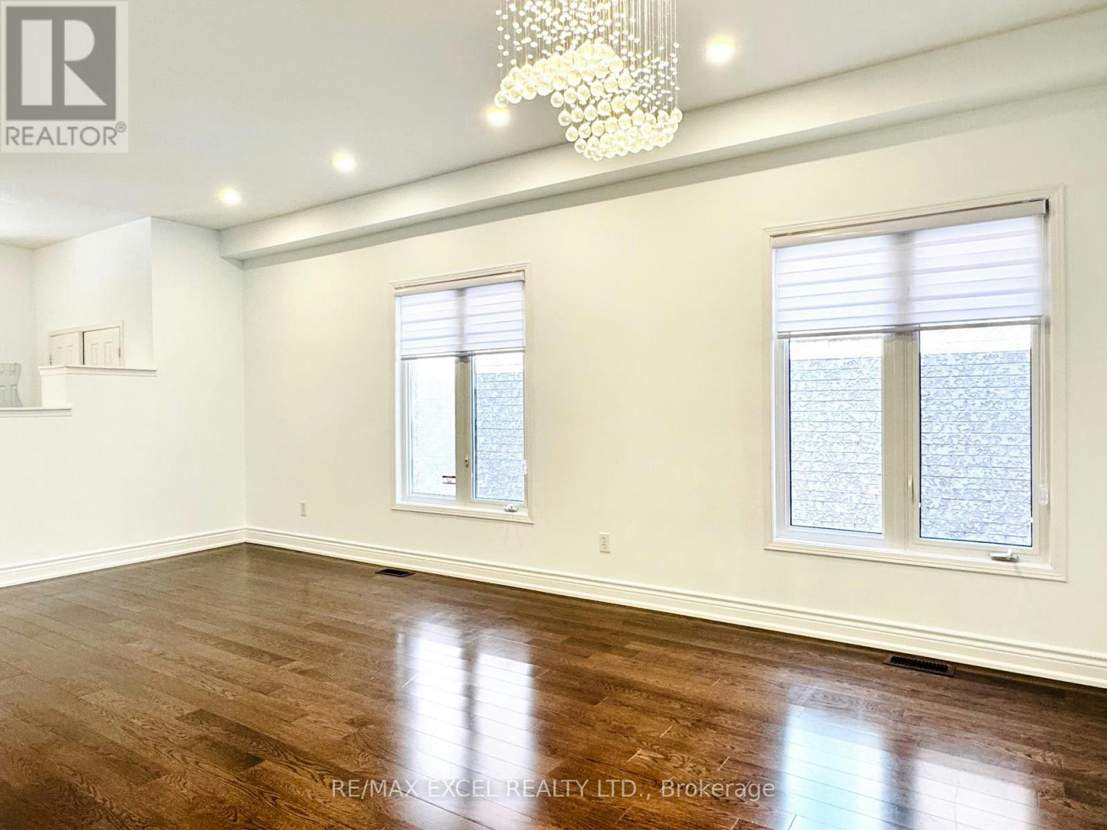 13 Brooksmill Lane, Markham, ON, L6C 2C9 - 5