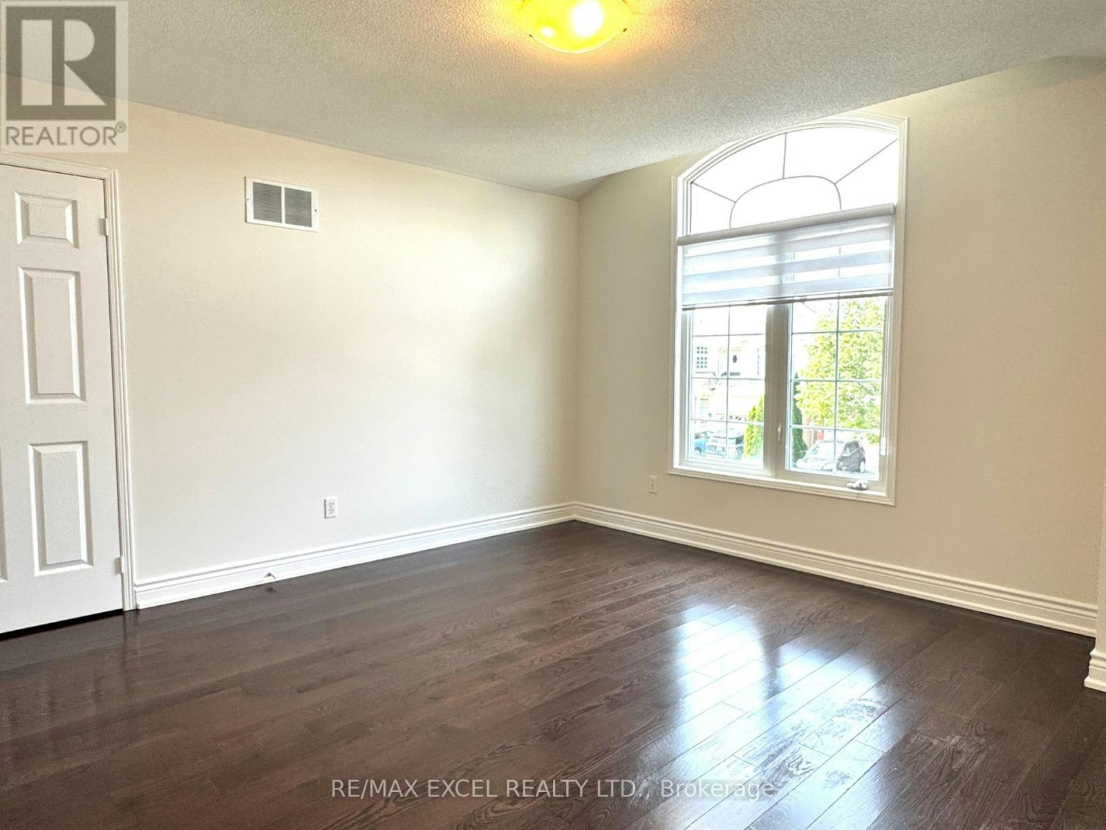 13 Brooksmill Lane, Markham, ON, L6C 2C9 - 21