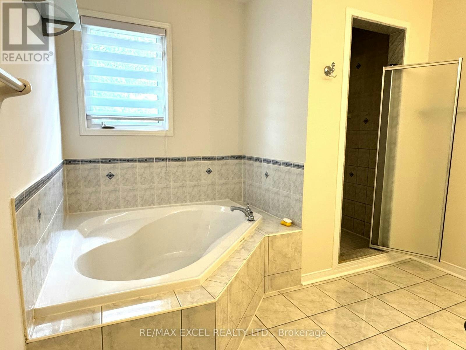 13 Brooksmill Lane, Markham, ON, L6C 2C9 - 16