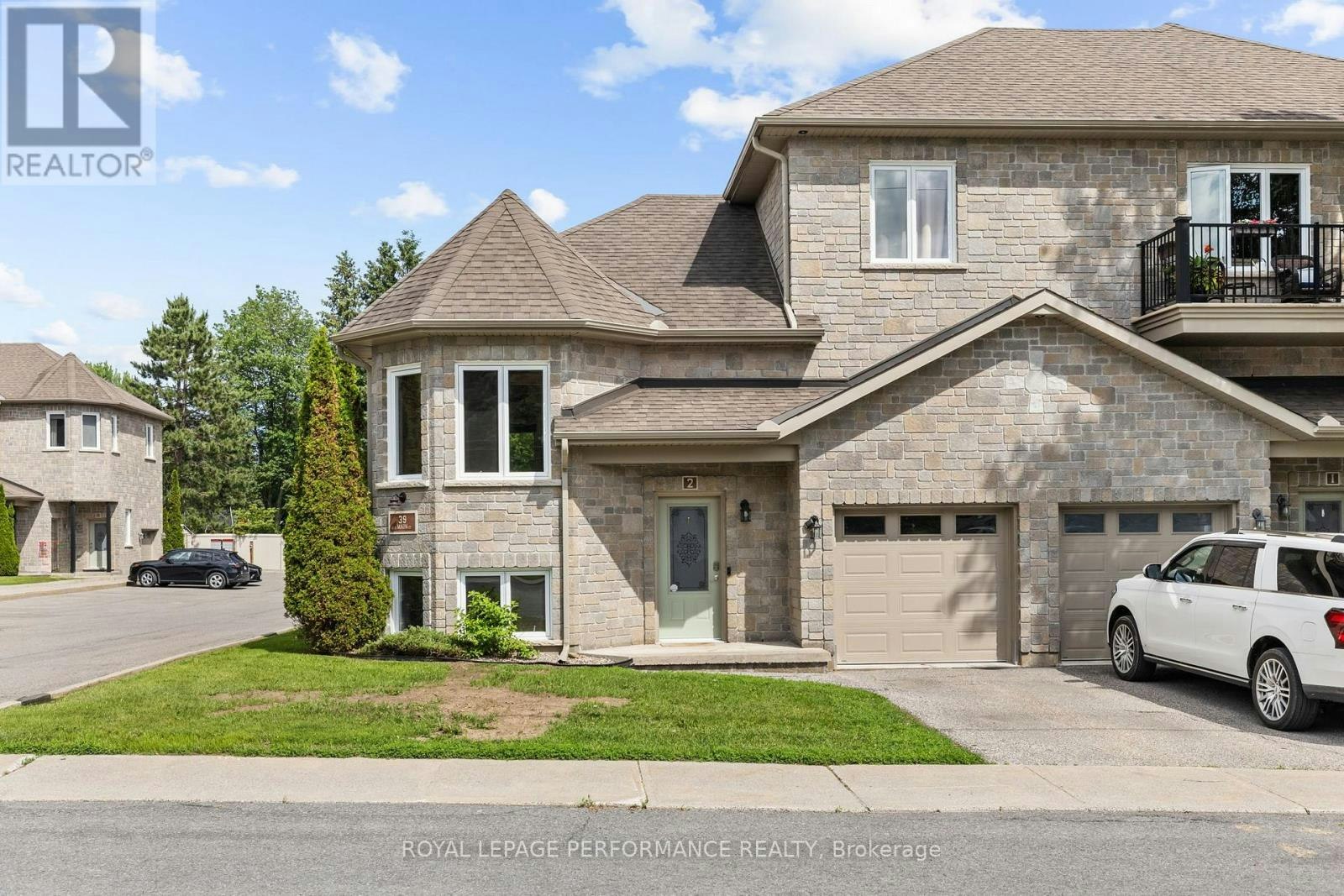 2-39 Main Street, Limoges, ON, K0A 2M0