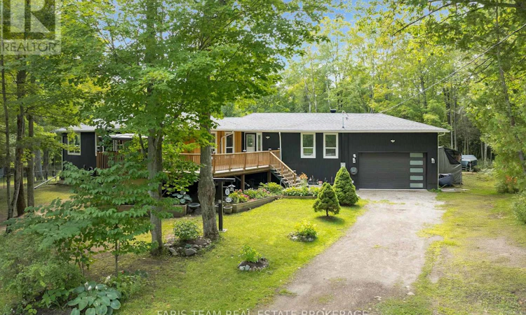 8 Joliet Crescent
