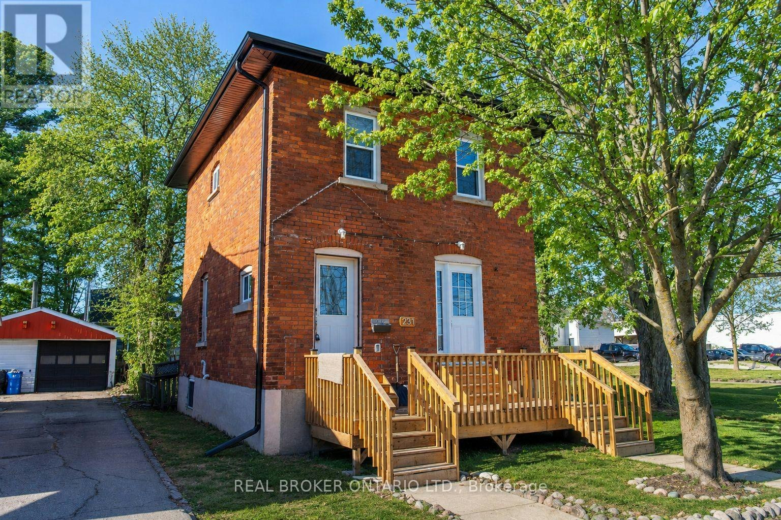 UPPER-231 Front Street S, Orillia, ON, L3V 4T1