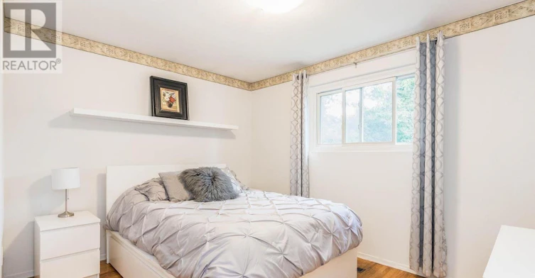 12 College Crescent, Barrie, ON, L4M 2W2 - 10
