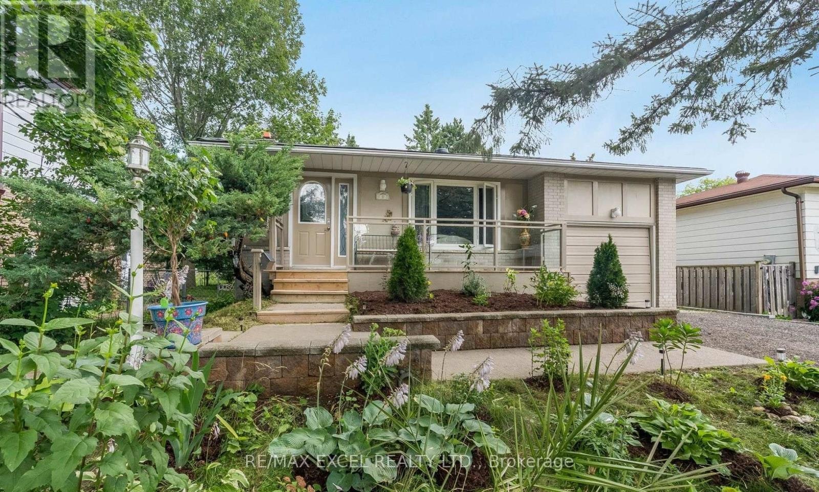 12 College Crescent, Barrie, ON, L4M 2W2 - 2