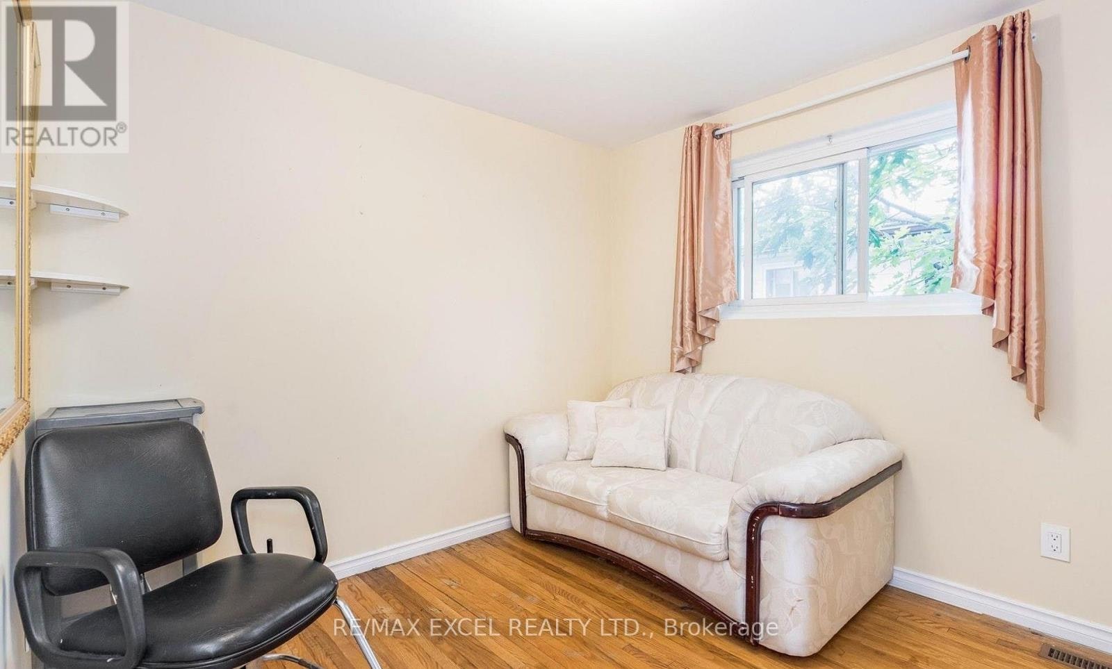 12 College Crescent, Barrie, ON, L4M 2W2 - 11