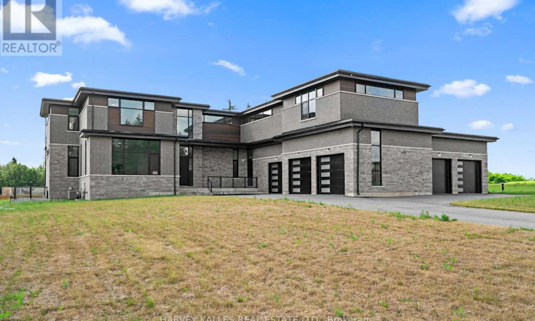 2 Sugarbush Court