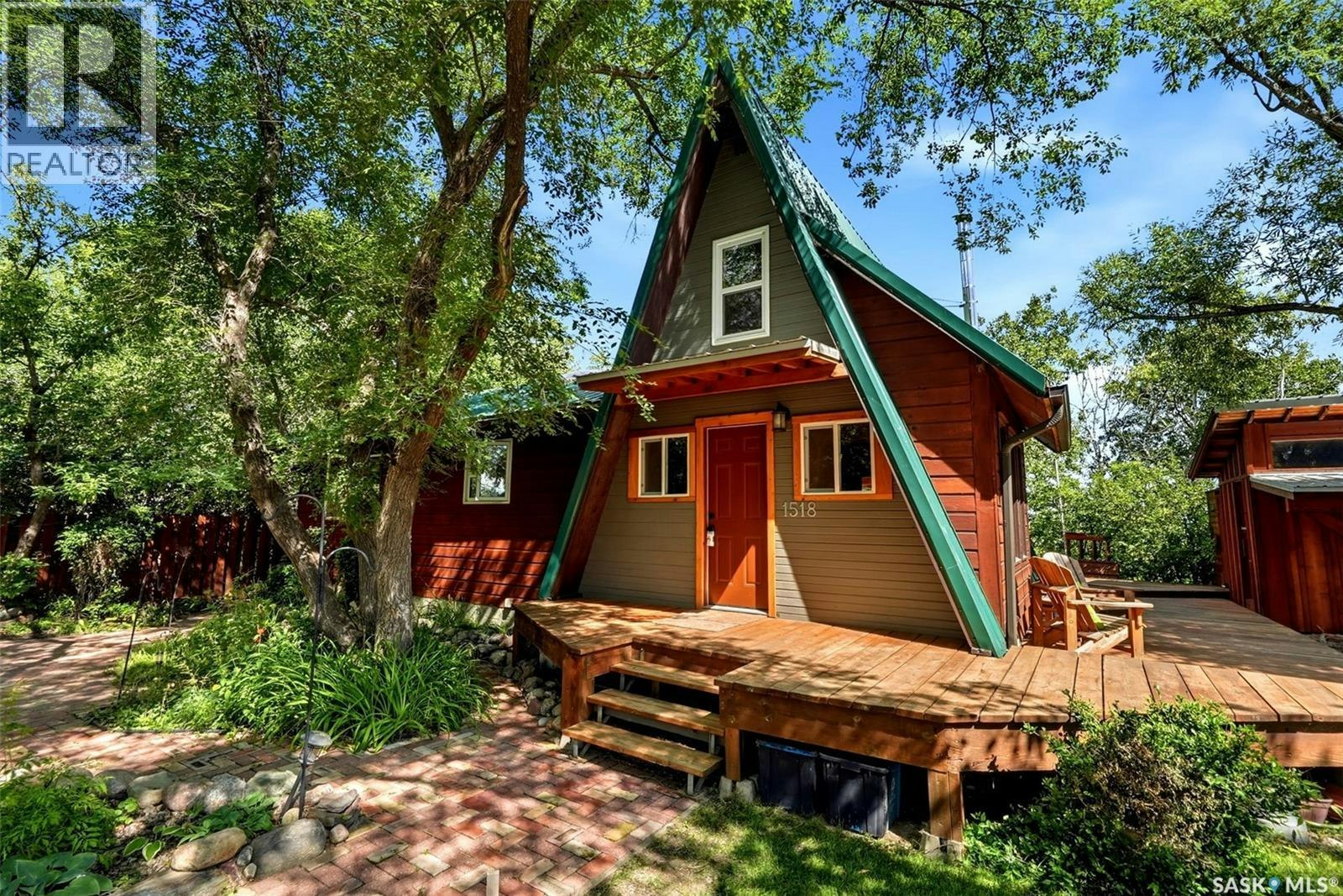 1518 7th Avenue, Regina Beach, SK, S0G 4C0