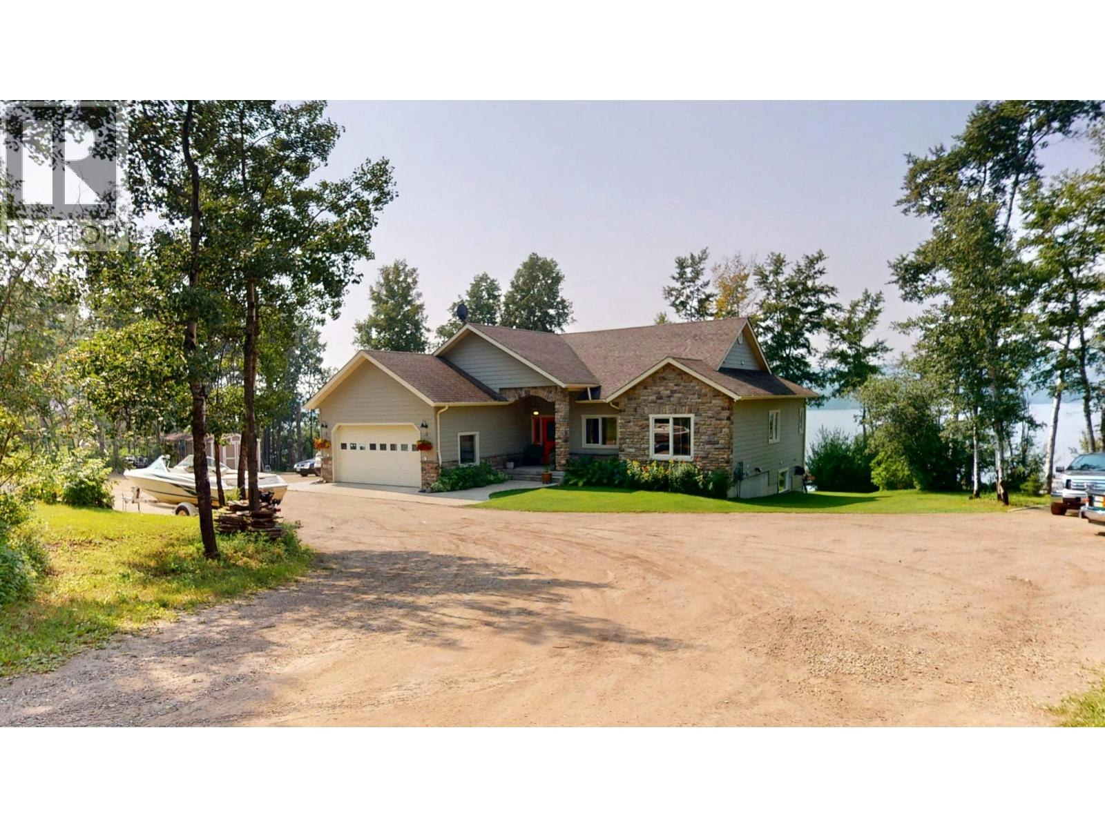 13133 Paradise Lane, Charlie Lake, BC, V0C 1H0