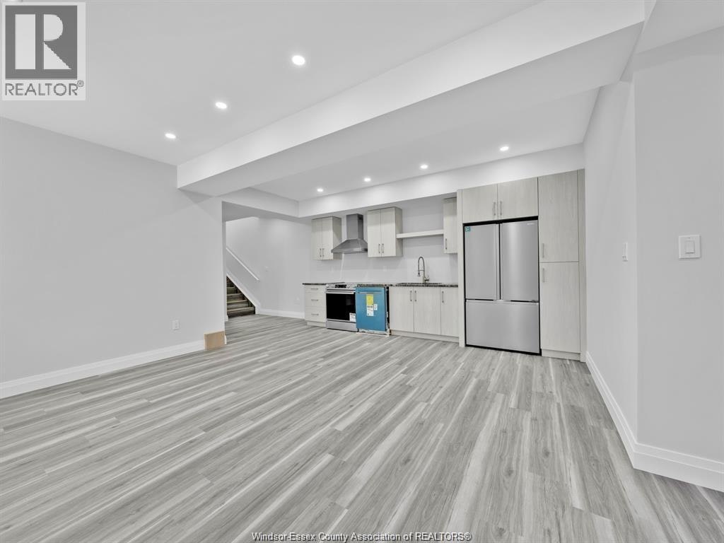 2-3549 Peter Street, Windsor, ON, N9C 1J6 - 9