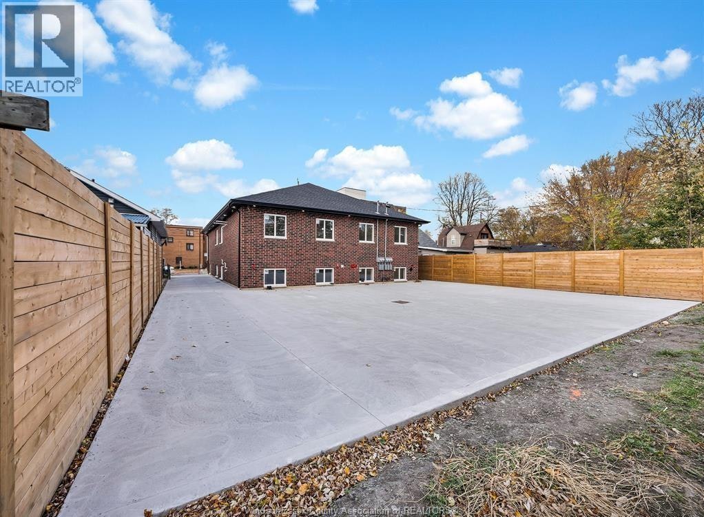 2-3549 Peter Street, Windsor, ON, N9C 1J6 - 4