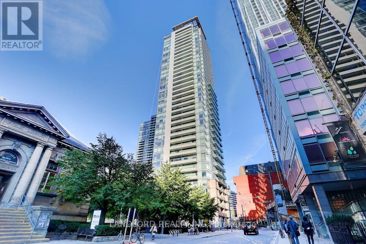 701-18 Yorkville Avenue, Toronto, ON, M4W 3Y8