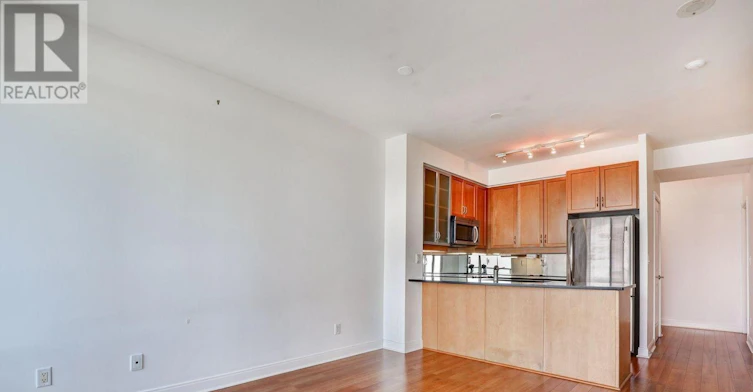 701-18 Yorkville Avenue, Toronto, ON, M4W 3Y8 - 6