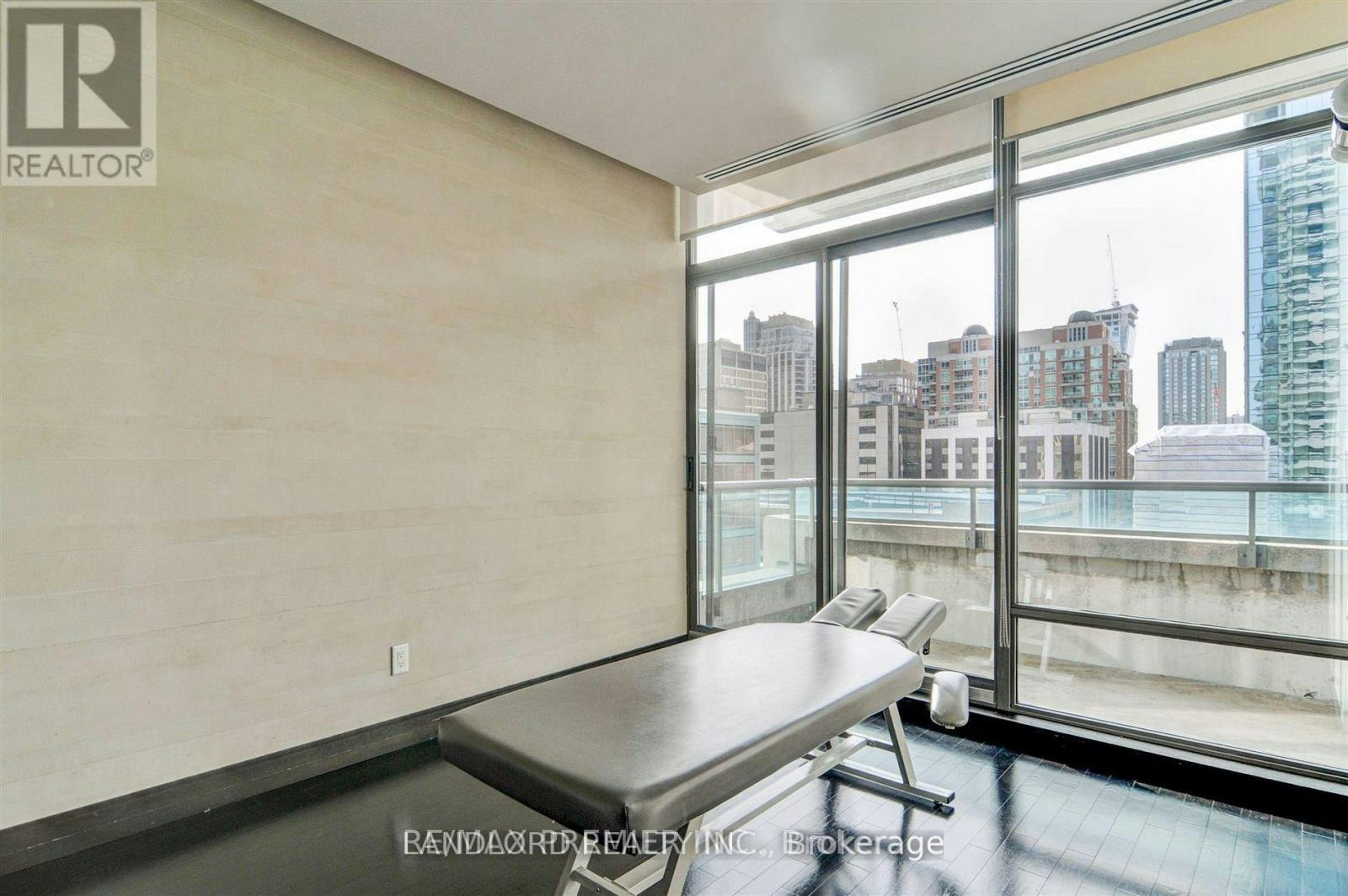 701-18 Yorkville Avenue, Toronto, ON, M4W 3Y8 - 19