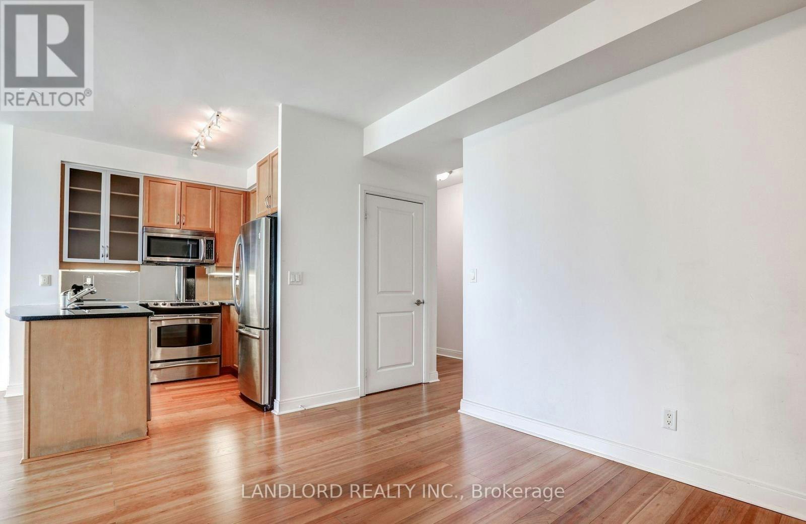 701-18 Yorkville Avenue, Toronto, ON, M4W 3Y8 - 13