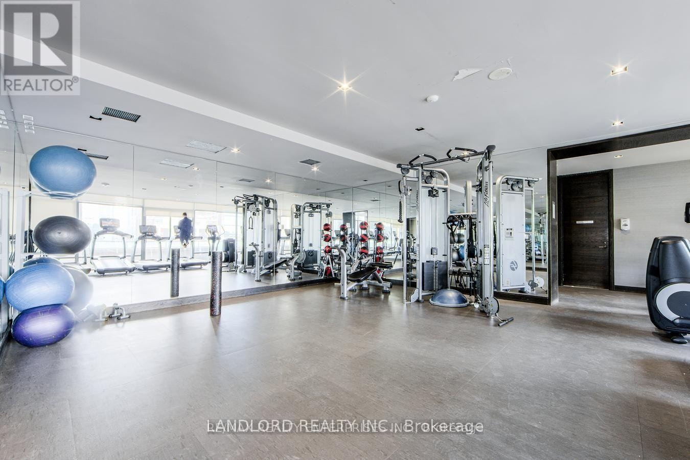 701-18 Yorkville Avenue, Toronto, ON, M4W 3Y8 - 18